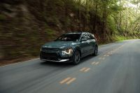 Kia Niro (2023) - picture 22 of 54