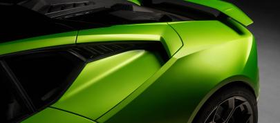 Lamborghini Huracan Tecnica (2023) - picture 12 of 52
