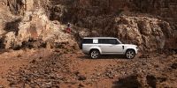 Land Rover Defender 130 (2023)