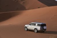 Land Rover Defender 130 (2023) - picture 10 of 36