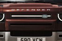 Land Rover Defender 130 (2023)