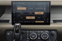 Land Rover Defender 130 (2023)