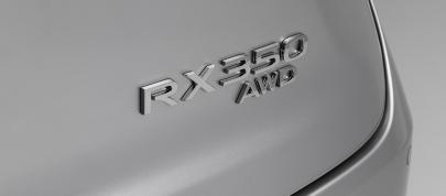 Lexus RX (2023) - picture 23 of 41