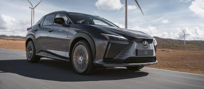 Lexus RZ 450e (2023) - picture 4 of 19