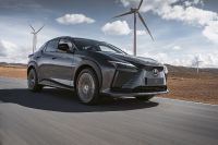 Lexus RZ 450e (2023) - picture 4 of 19