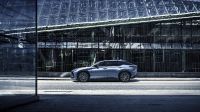 Lexus RZ 450e (2023) - picture 10 of 19