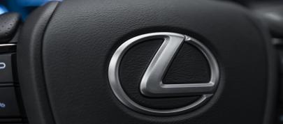 Lexus UXH (2023) - picture 55 of 66
