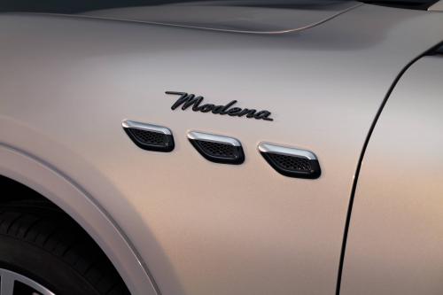 Maserati Grecale Modena (2023) - picture 9 of 13