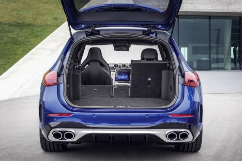 Mercedes-Benz C43 AMG Estate (2023) - picture 25 of 34