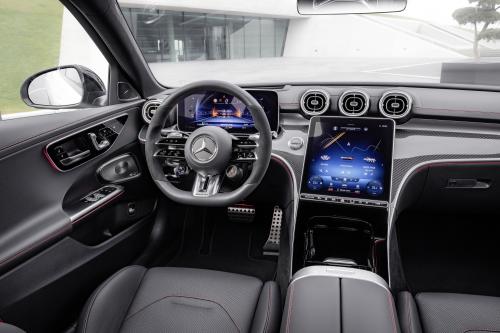 Mercedes-Benz C43 AMG (2023) - picture 24 of 28