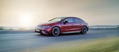 Mercedes-Benz EQE 43 AMG (2023) - picture 12 of 32