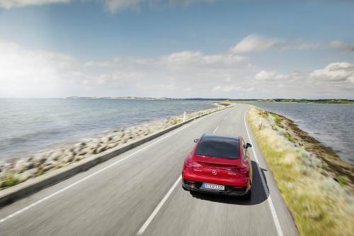 Mercedes-Benz EQE 43 AMG (2023) - picture 16 of 32