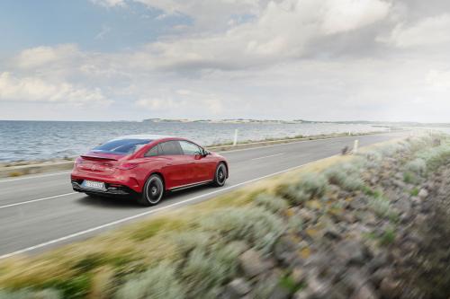 Mercedes-Benz EQE 43 AMG (2023) - picture 17 of 32