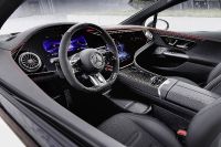 Mercedes-Benz EQE 53 AMG (2023) - picture 27 of 30