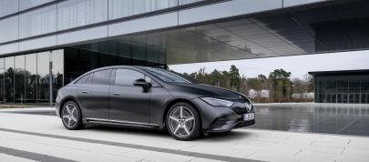 Mercedes-Benz EQE (2023) - picture 36 of 80