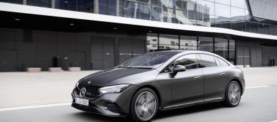 Mercedes-Benz EQE (2023) - picture 39 of 80