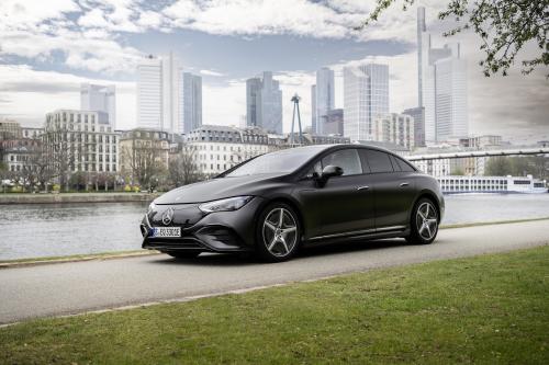 Mercedes-Benz EQE (2023) - picture 32 of 80