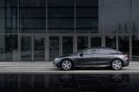 Mercedes-Benz EQE (2023)