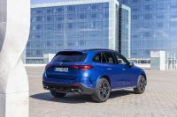 Mercedes-Benz GLC (2023)