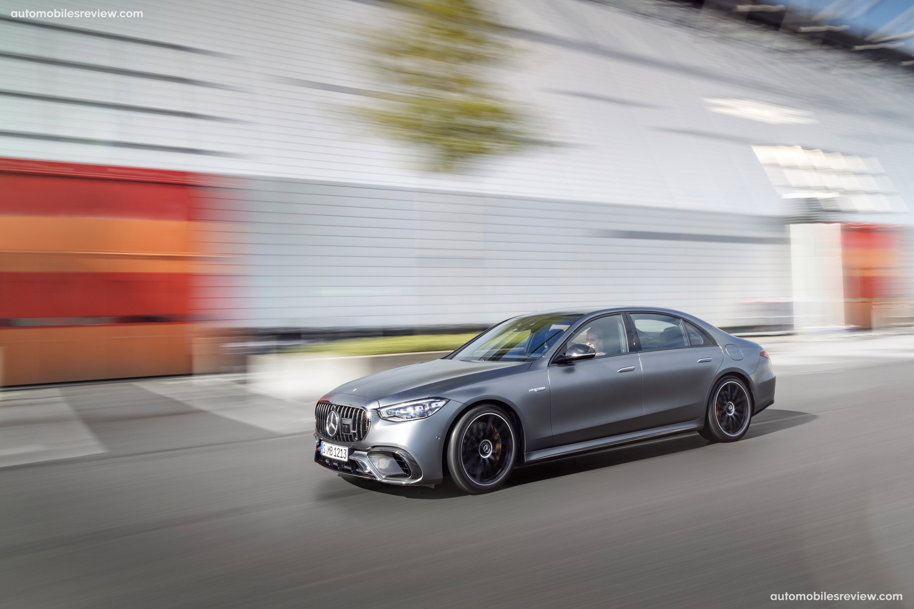 Mercedes-Benz S63 AMG E Performance