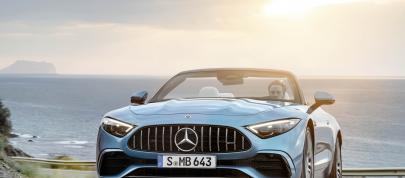  Mercedes-Benz SL 43 AMG (2023) - picture 4 of 43