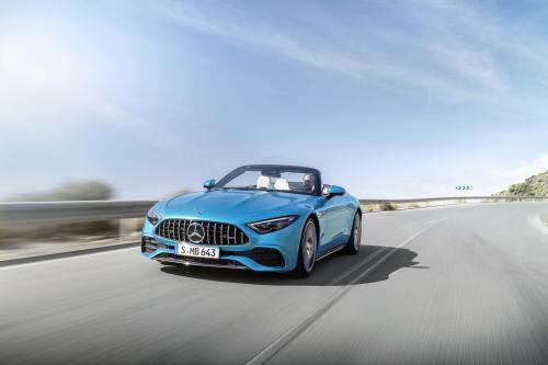  Mercedes-Benz SL 43 AMG (2023) - picture 16 of 43