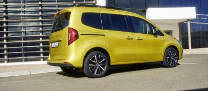 Mercedes-Benz T-Class (2023) - picture 15 of 73