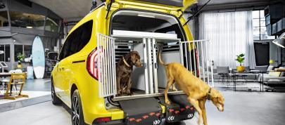 Mercedes-Benz T-Class (2023) - picture 23 of 73