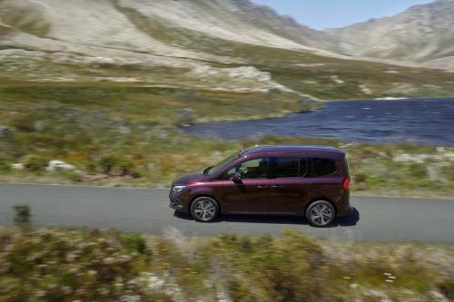 Mercedes-Benz T-Class (2023) - picture 49 of 73