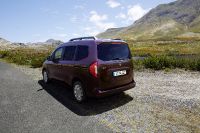 Mercedes-Benz T-Class (2023)