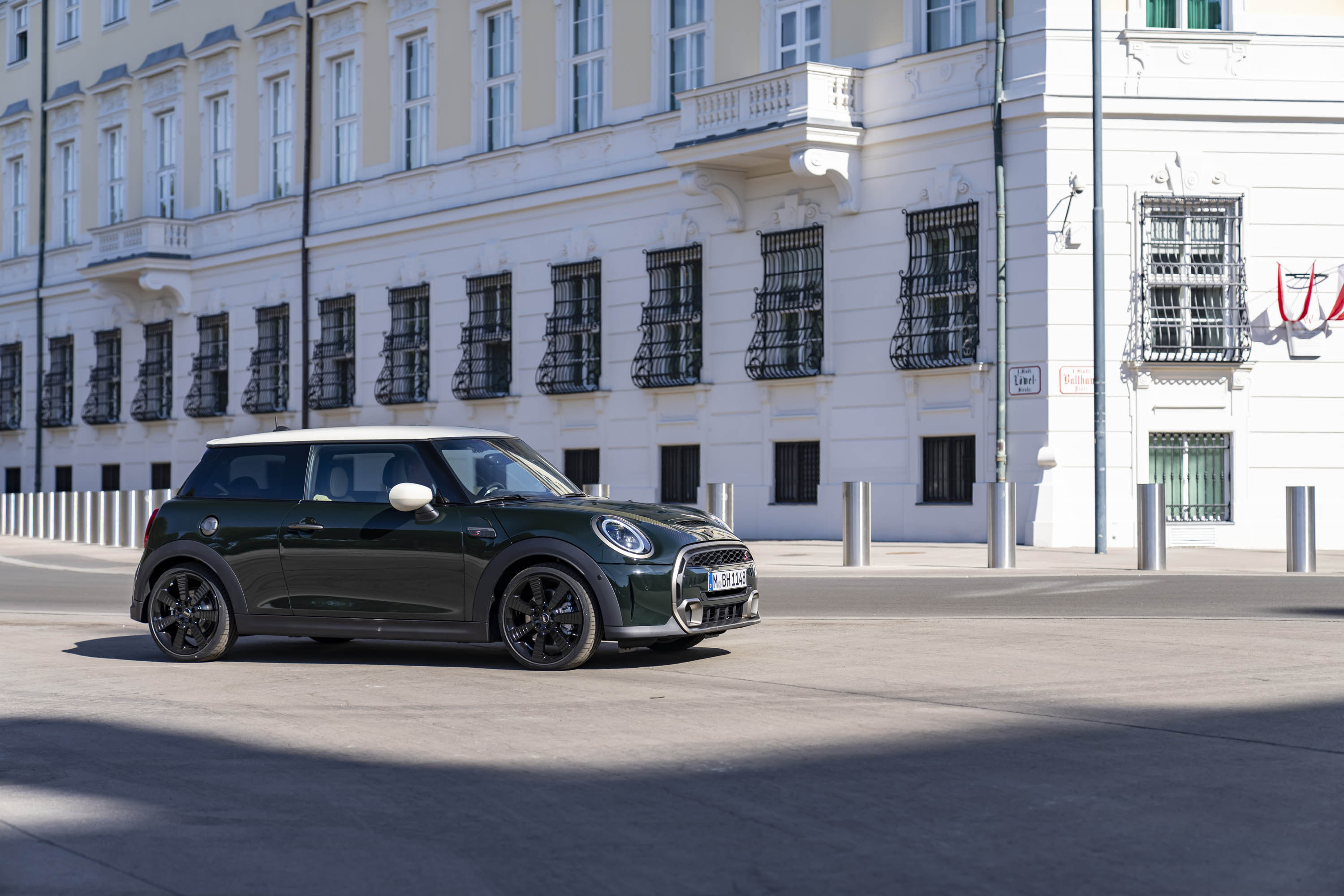 Mini Cooper S Hardtop 2 Door Resolute Edition