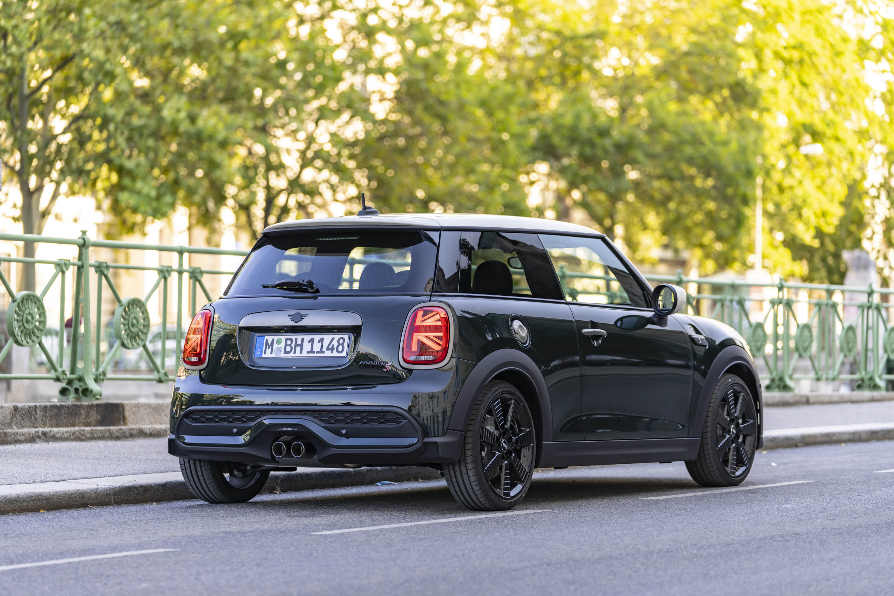 Mini Cooper S Hardtop 2 Door Resolute Edition