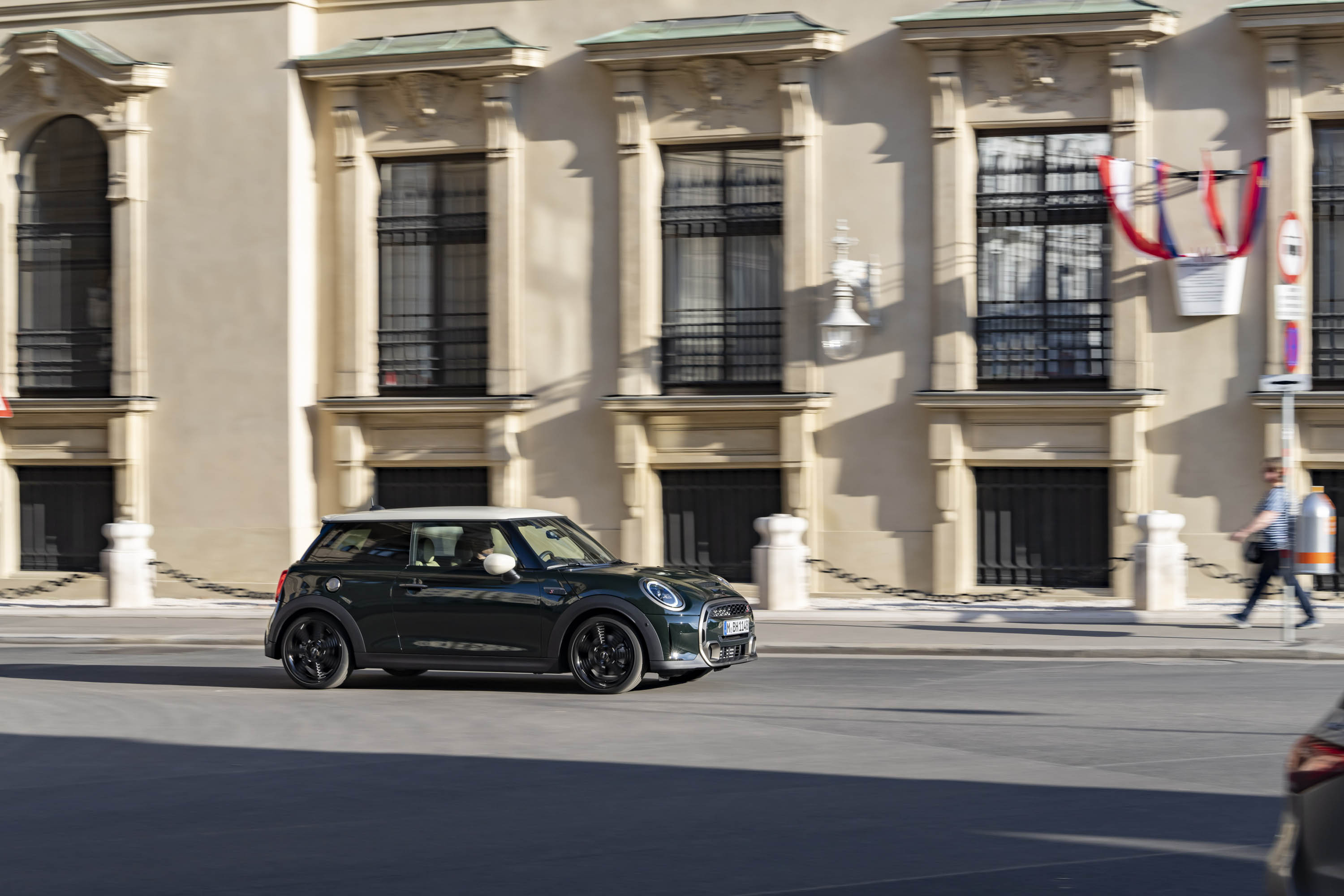 Mini Cooper S Hardtop 2 Door Resolute Edition