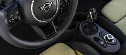 Mini Cooper S Hardtop 2 Door Resolute Edition (2023) - picture 55 of 58