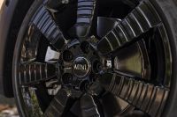 Mini Cooper S Hardtop 2 Door Resolute Edition (2023) - picture 46 of 58