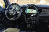 Mini Cooper S Hardtop 2 Door Resolute Edition (2023) - picture 53 of 58