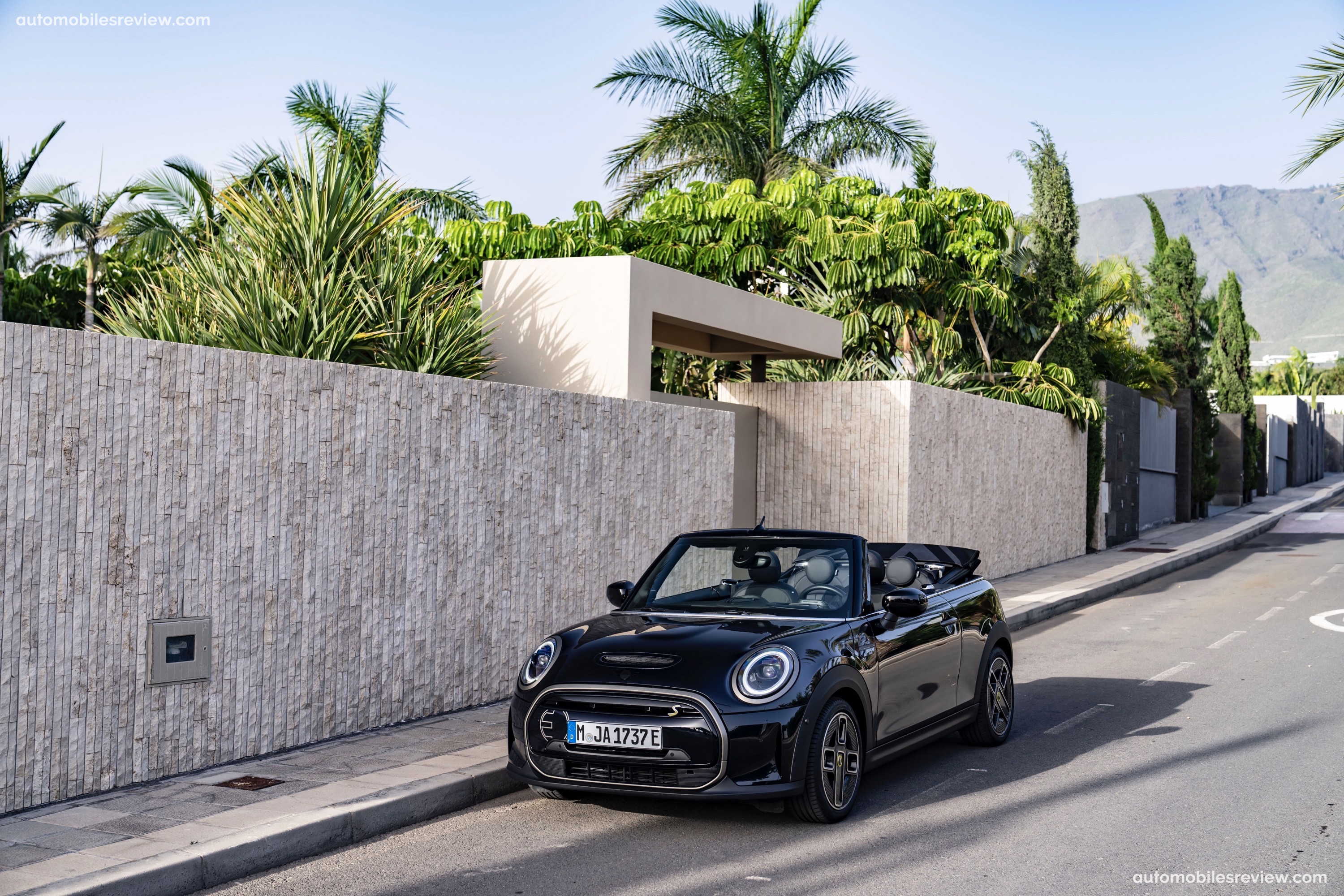 Mini Cooper SE Convertible