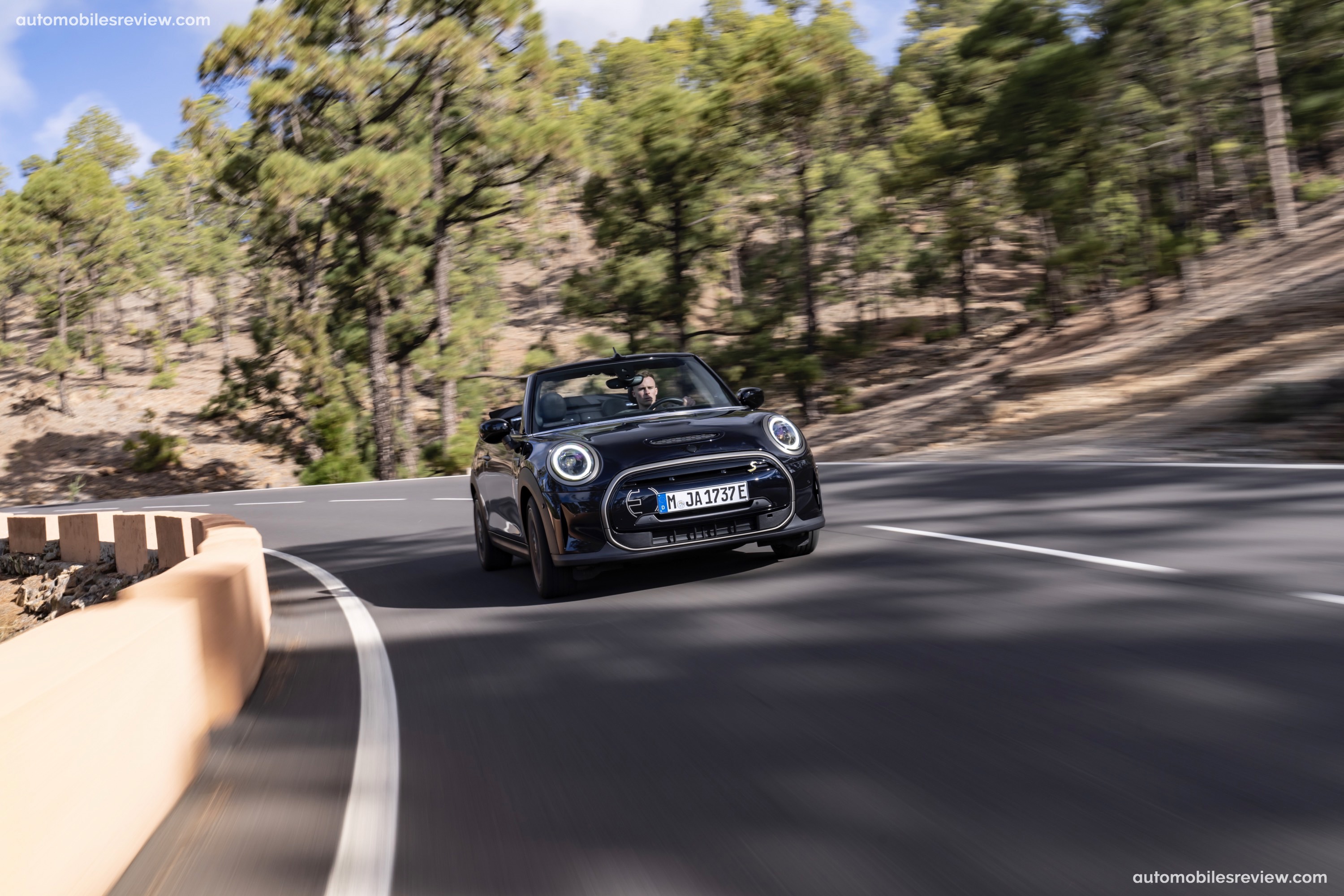 Mini Cooper SE Convertible