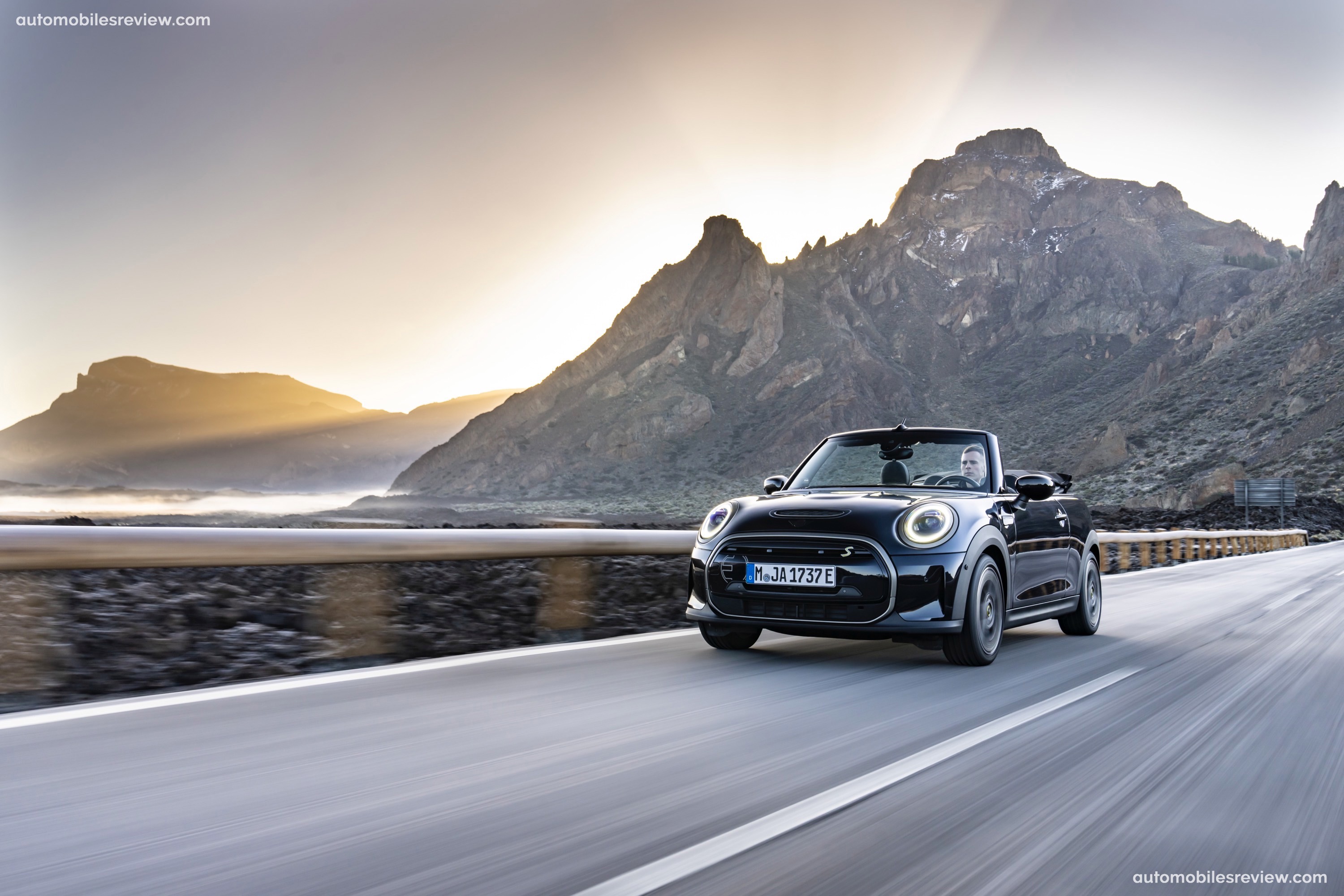 Mini Cooper SE Convertible