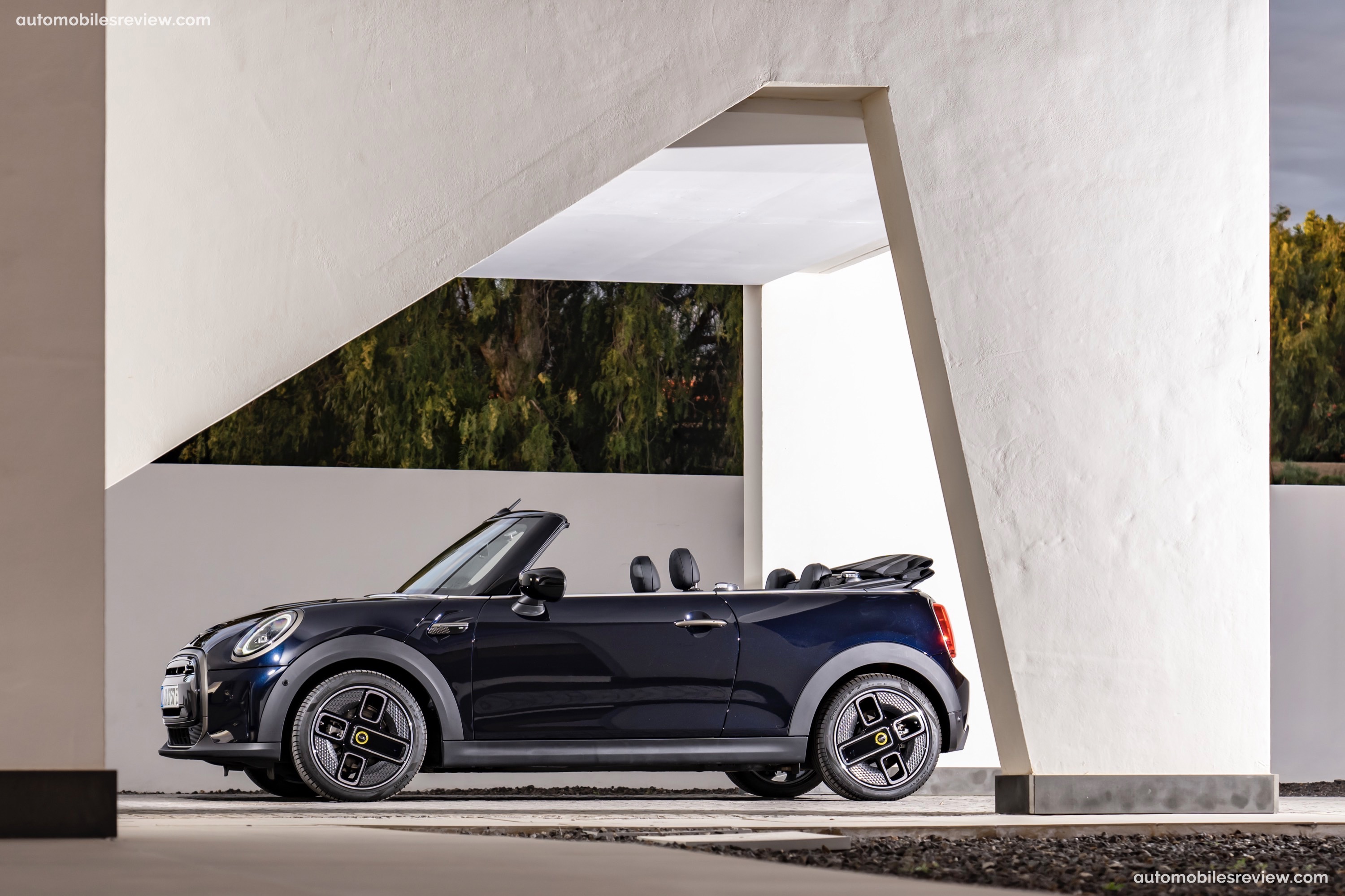 Mini Cooper SE Convertible