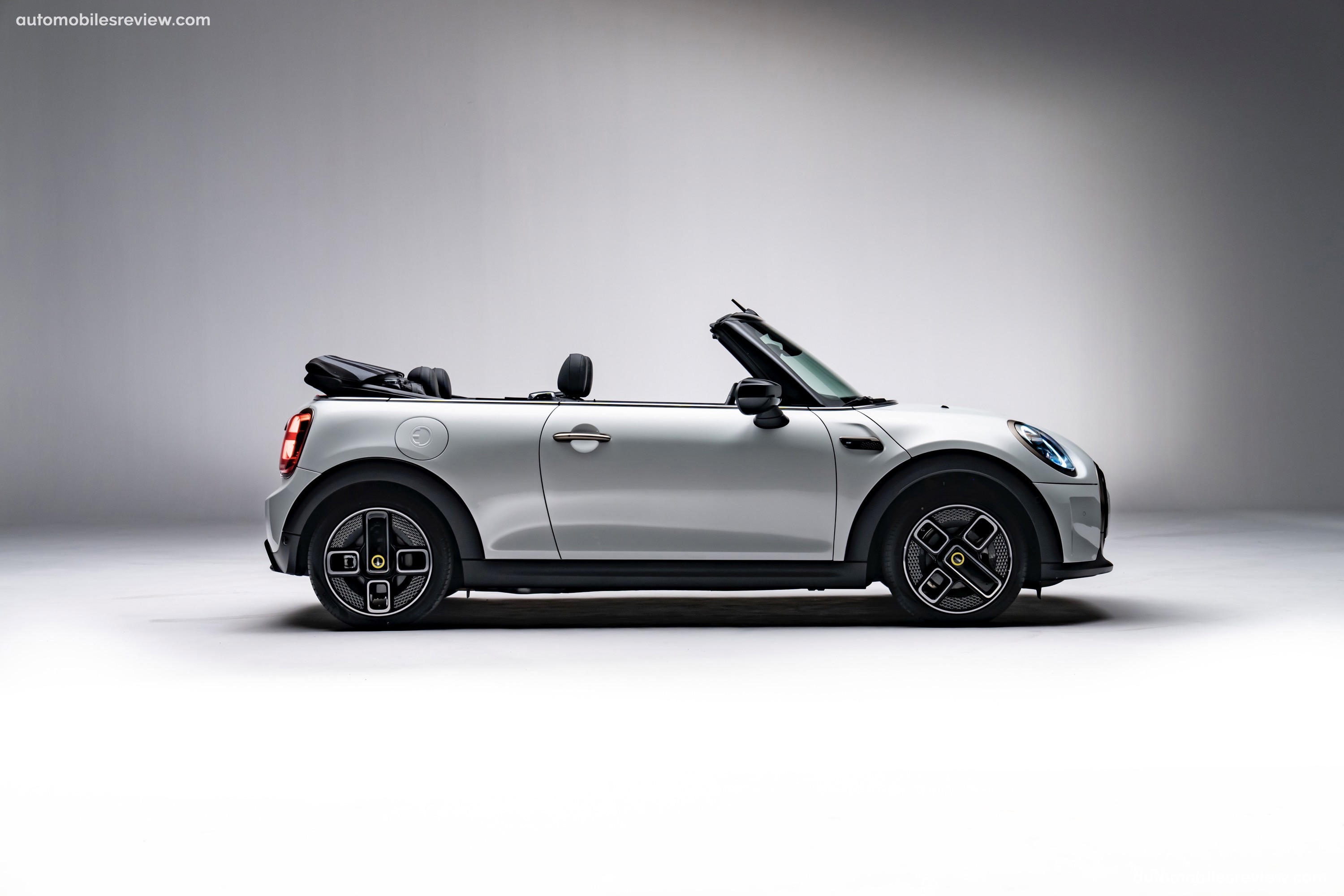 Mini Cooper SE Convertible