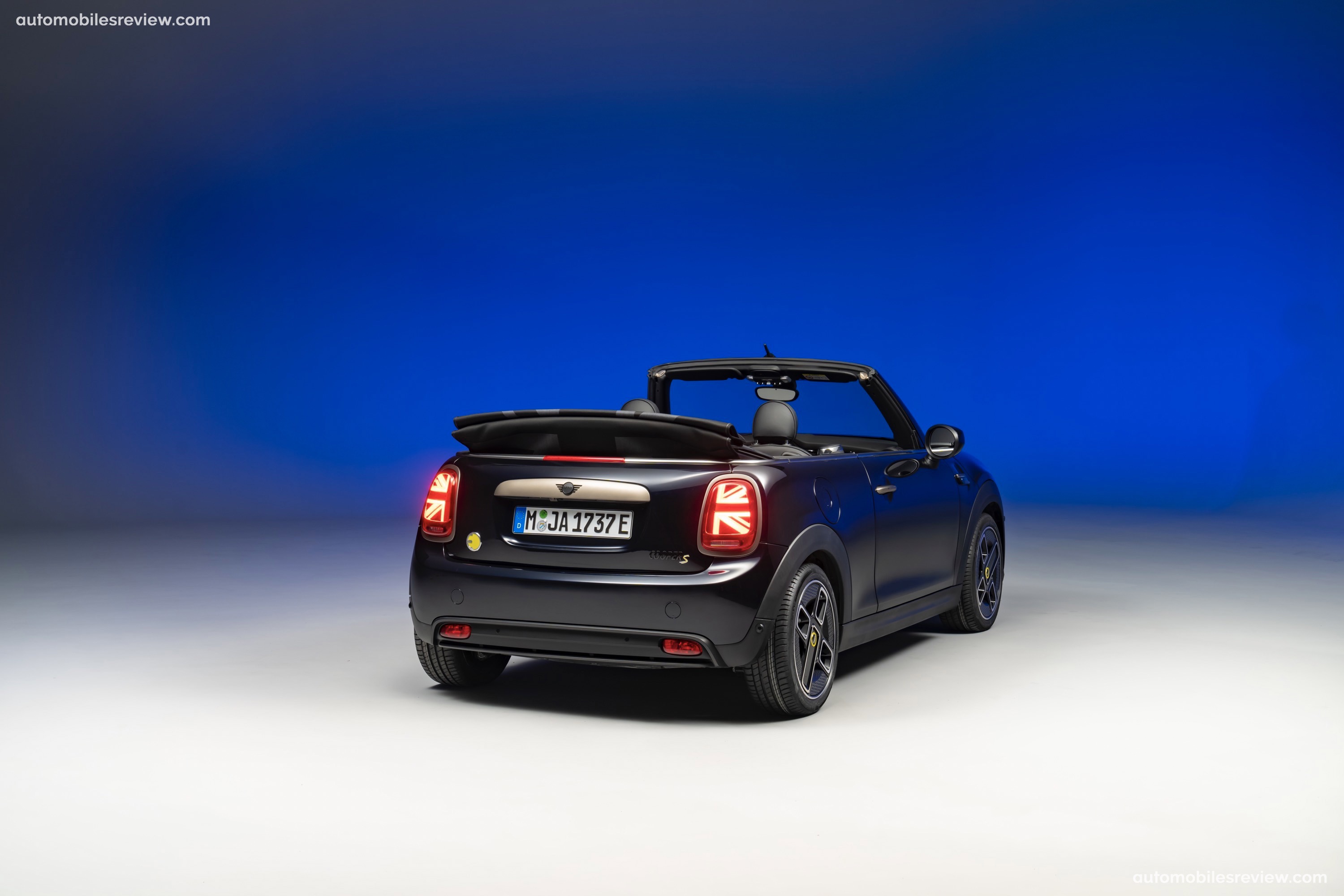 Mini Cooper SE Convertible