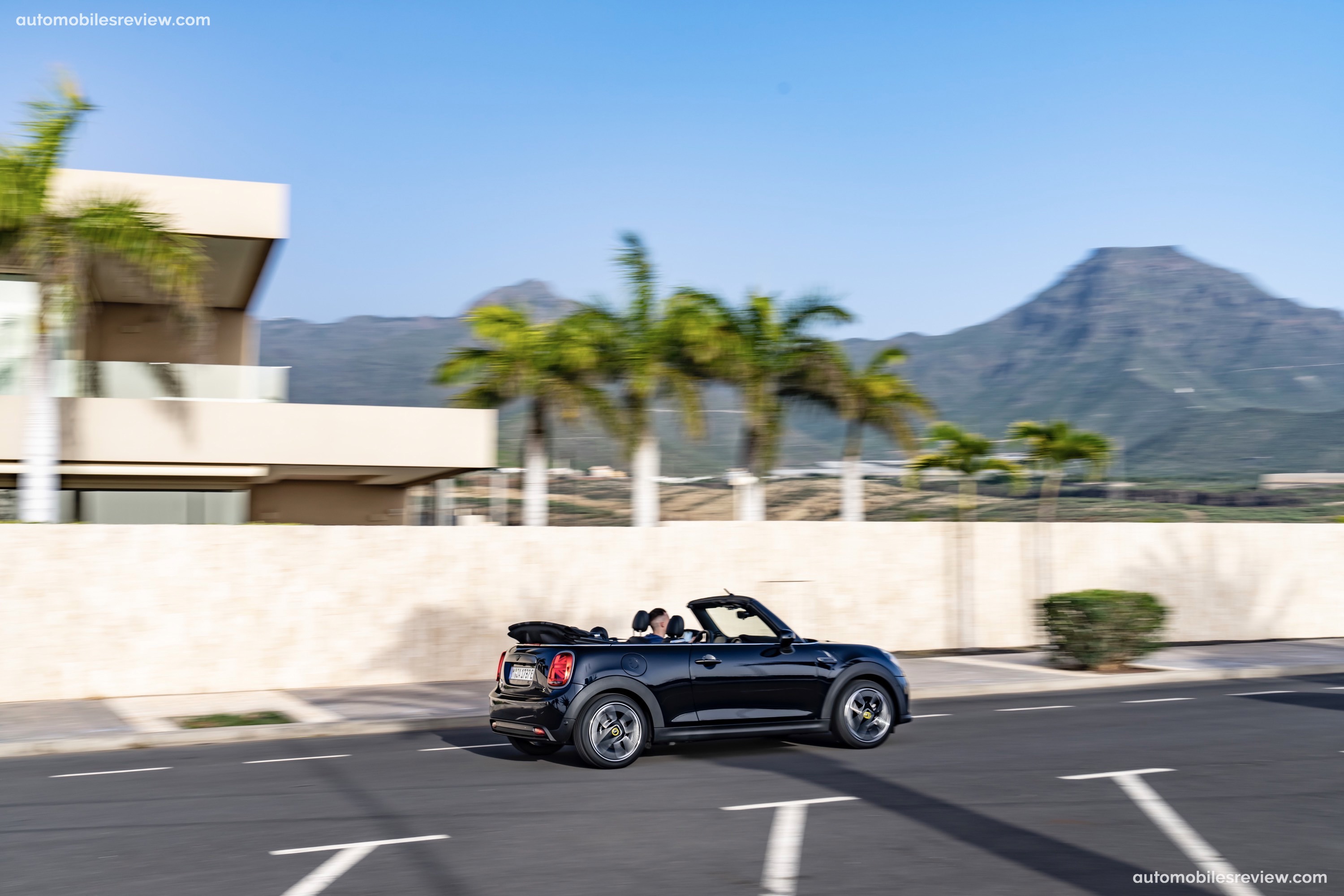 Mini Cooper SE Convertible