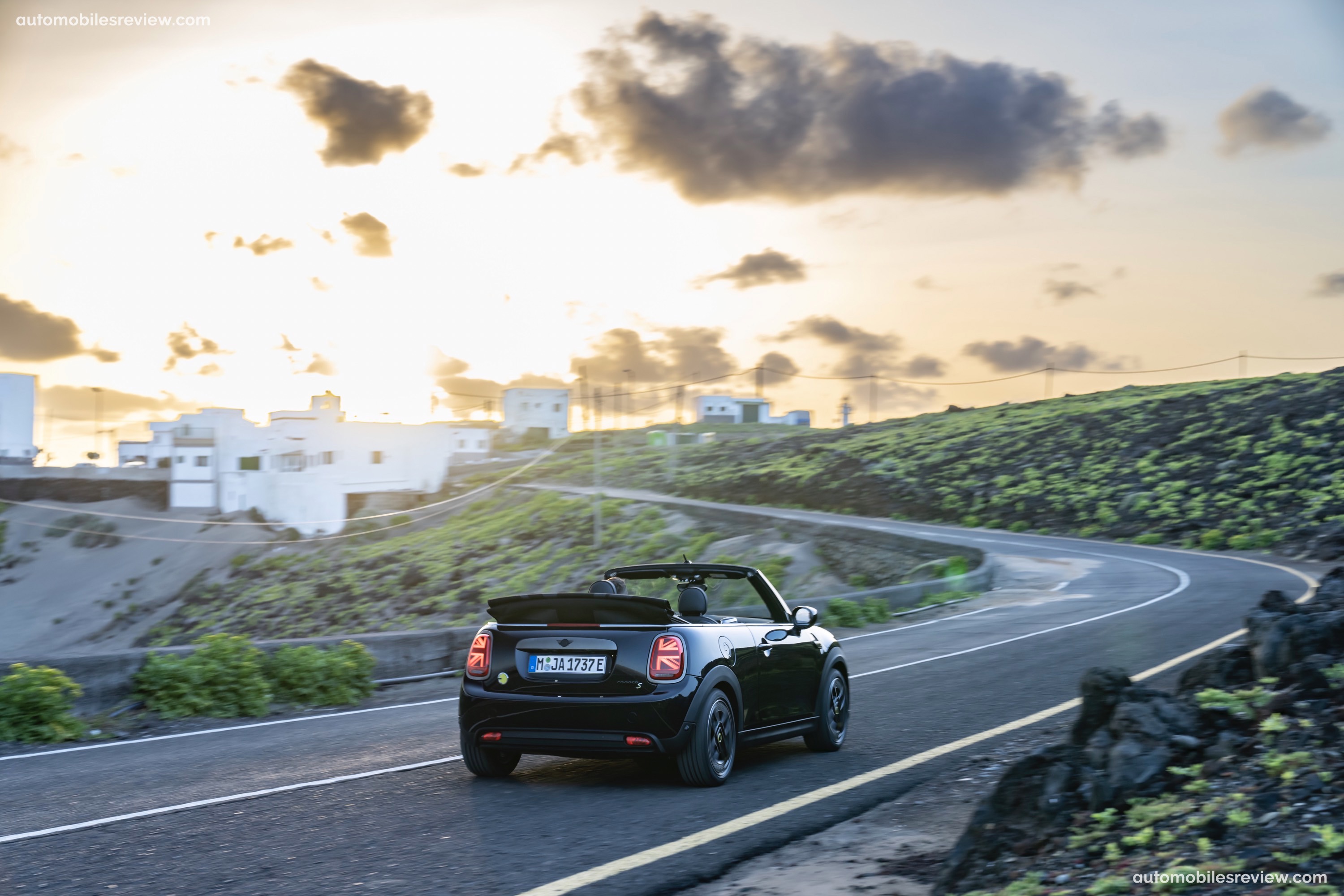 Mini Cooper SE Convertible