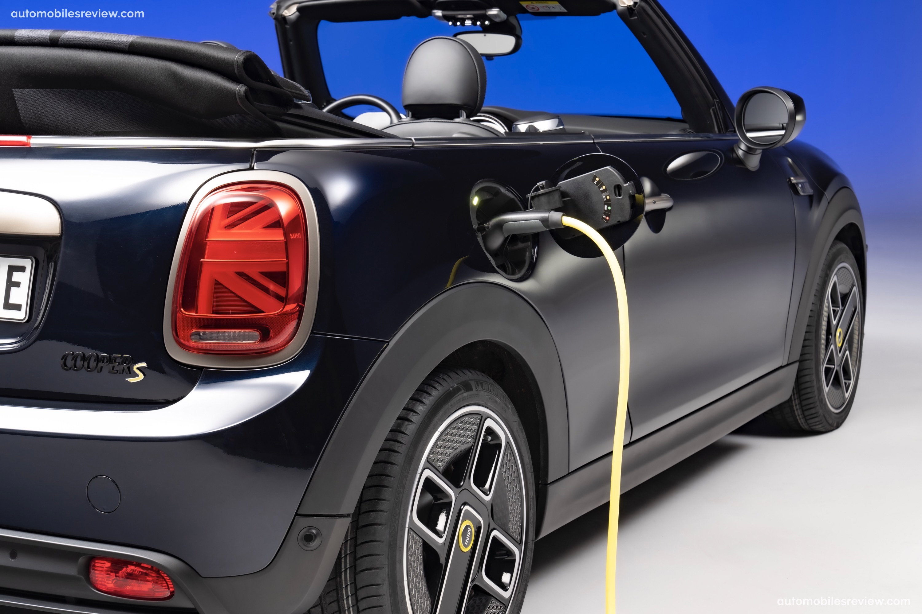 Mini Cooper SE Convertible