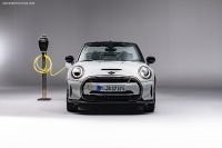 Mini Cooper SE Convertible (2023)