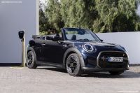 Mini Cooper SE Convertible (2023)