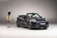 Mini Cooper SE Convertible (2023)
