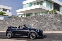 Mini Cooper SE Convertible (2023)