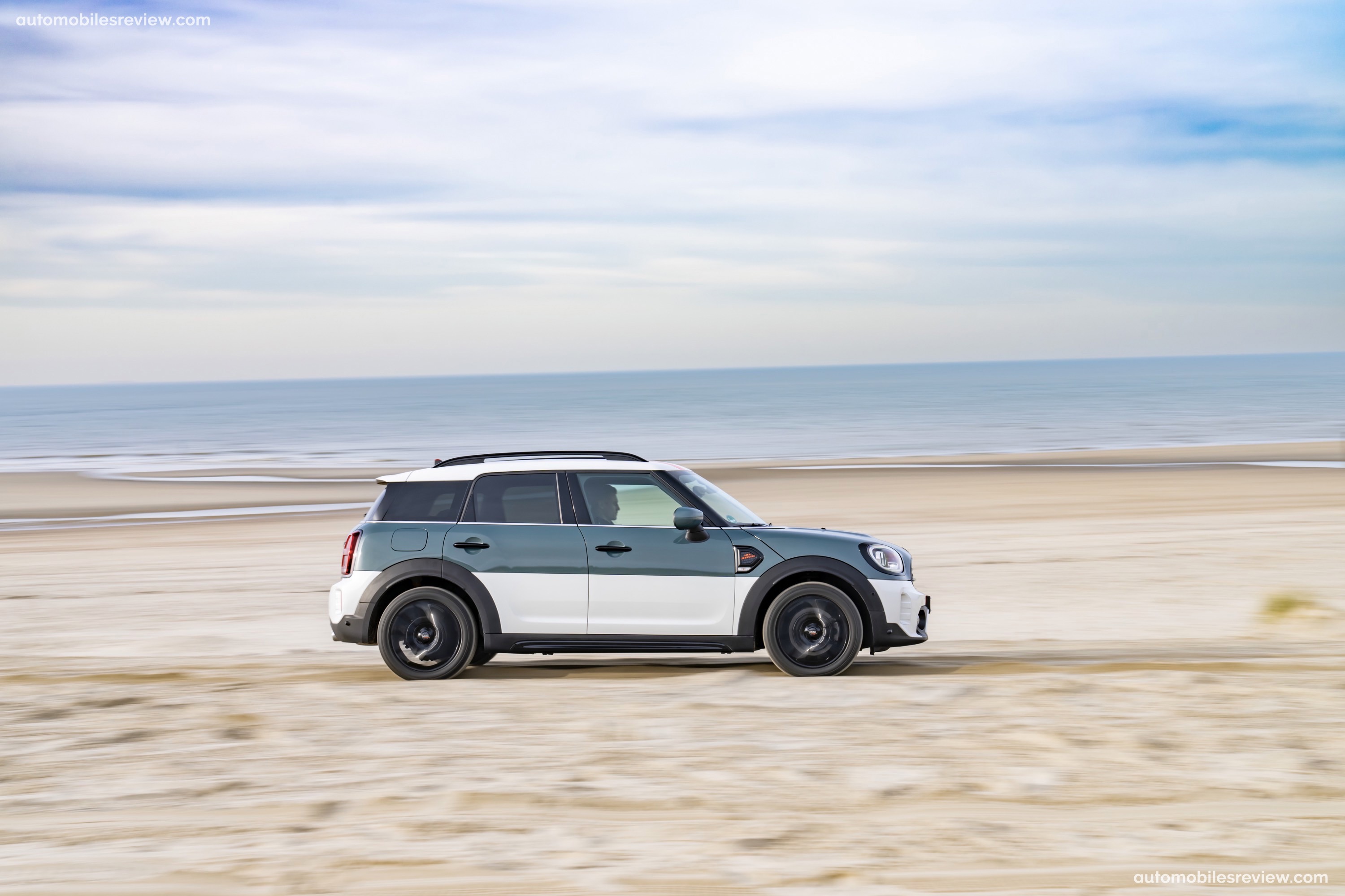 Mini Countryman Cooper S ALL4 Uncharted Edition